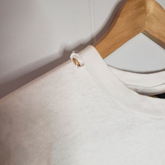 Vintage Body Glove T-shirt 1988 Kaipo Guerrero Surf Surfer Medium - Picture 6 of 9